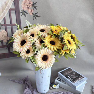 Flores artificiales de crisantemo Queyiyi, arreglo floral de seda rosa de 11 cabezas para decoración del hogar, sala de estar, adorno de escritorio - Product Image 3