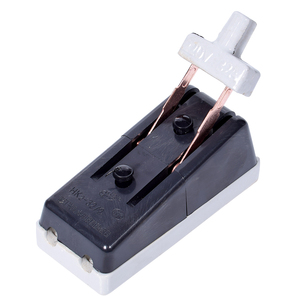 Interruptor de Cuchilla HK2 16A 32A 100A 220V con Base de Cerámica 2P 3P con Fusible para Uso Doméstico - Product Image 4