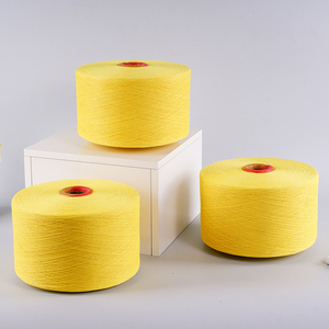 Fils mélangés en coton recyclé et polyester haute ténacité Ne 20s pour la production de chaussettes - Product Image 3