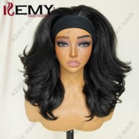Perruque Bandeau Synthétique Vente en Gros KEMY HAIR Texture Yaki Boucle Française Complète Cheveux Synthétiques Volumineux Personnalisable pour Femmes Noires