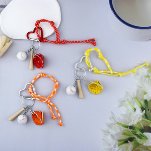 Nueva aleación Color cuerda béisbol conjunto deportes creativo Mini colgante llavero mochila decoración regalo versátil - Product Image 4
