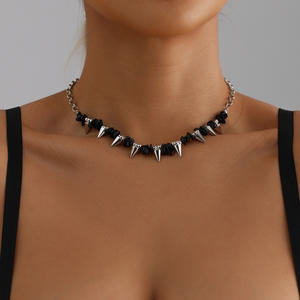 Jewelry INS Punk Style <b>Gothic</b> Cone-Shaped Black Stone Spliced Collarbone Chain Dark Y2K <b>Necklace</b> - Product Image 2