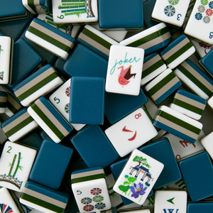 Fichas de Mahjong Americanas en Oferta, 166 Fichas Acrílicas con Impresiones Coloridas, Juego de Fichas de Mahjong Joker para Juegos de Dominó - Product Image 1