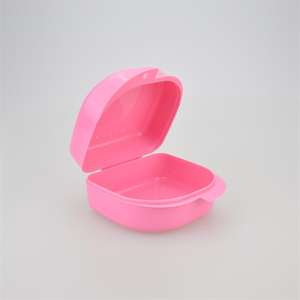 กล่องเก็บฟันปลอมขนาดใหญ่แบบกำหนดเองได้ กล่องพลาสติกใส่เครื่องมือป้องกันฟัน พร้อมตะขอ ช่องระบายอากาศ กล่องป้องกันฟันปลอม - Product Image 1