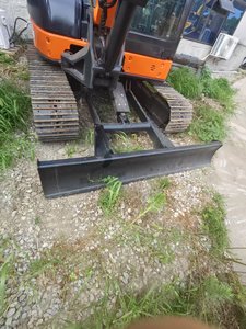 Miniexcavadora Hitachi 50U usada, excavadora hidráulica pequeña sobre orugas, excavadoras Hitachi ZX50U usadas en excelentes condiciones para la venta - Product Image 4