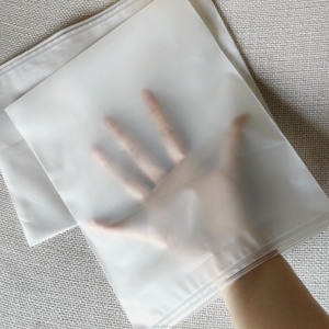 Pochette zippée en PE givré personnalisée pour chaussures, vêtements, bijoux, cosmétiques, petits appareils électroniques, emballage, logo givré mat, sacs en PE - Product Image 2