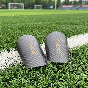 Protège-tibias et manchons de protection pour le football avec logo personnalisé, en matériau composite et protection professionnelle pour l'entraînement au football - Product Image 3