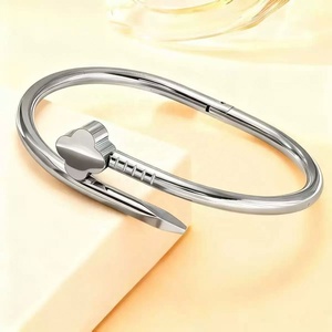 Cross Border Accessories Minimaliste Stainless Steel Men's Ethnic <b>Jade</b> Butterfly Design Fashion <b>Bangles</b> Brilliant Pigment Loss - Product Image 6