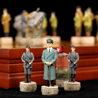 Escultura de resina Juego de ajedrez temático de la Segunda Guerra Mundial 3,5 "Pintado a mano