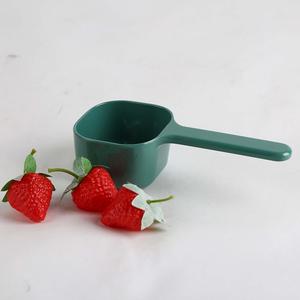 Cuchara para comida de mascotas, dispensador de comida seca cuadrado de plástico ligero para gatos, perros, accesorio de almacenamiento para cocina - Product Image 6