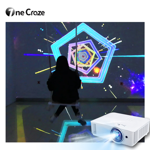 อุปกรณ์เกมฉายภาพแบบอินเทอร์แอคทีฟ OneCraze AR Dynamic Kids Immersive Swing พร้อมระบบเชื่อมต่อหน้าจอแบบเรียลไทม์ และเครื่องควบคุมด้วยการเคลื่อนไหว - Product Image 3