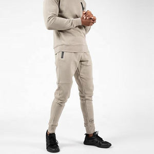 Pantalon de survêtement en coton 480 GSM personnalisé pour hommes cordon élastique moyen DTG imprimé Design classique Logo de marque privée décontracté classique - Product Image 6