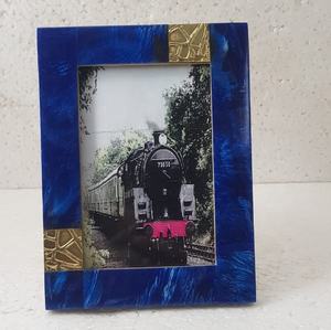 Dark Grey Resin Brass Inlay <b>Photo</b> <b>Frame</b> Vintage Floating <b>Photo</b> <b>Frame</b> <b>Wall</b> Decor Antique Brass Print Item Decorative - Product Image 6