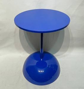 Table d'appoint Azure Orb Iron, un mélange saisissant d'art moderne et de design fonctionnel. Collection de meubles artisanaux à prix de gros. - Product Image 2