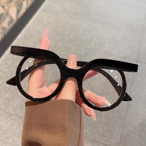 Nouveau Qwl montures de <span class=keywords><strong>lunettes</strong></span> pour tous les visages Anti lumière bleue <span class=keywords><strong>lunettes</strong></span> plates mode fête cadre <span class=keywords><strong>rond</strong></span> <span class=keywords><strong>lunettes</strong></span> Y2K montures de <span class=keywords><strong>lunettes</strong></span> - Product Image 3