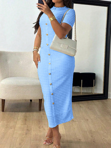 Vestido de punto de manga corta IStapromo Gifts con logo personalizado, cuello redondo y botones, venta directa de fábrica, moderno y elegante. - Product Image 4