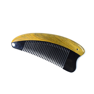 Peine de masaje de sándalo de 10-15 cm, peine de cuerno de vaca para el cuidado del cuero cabelludo para la población en general - Product Image 5