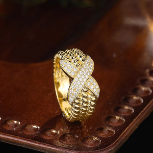 Anello di lusso da donna in oro giallo con diamante rotondo taglio brillante, colore G naturale, gioiello di fidanzamento T0741 - Product Image 5