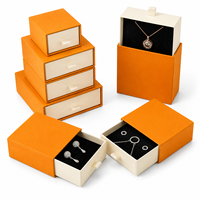 Boîte à tiroir rigide bicolore orange beige personnalisée, boîte cadeau en papier imprimé avec doublure en velours pour l'emballage d'accessoires de bijouterie