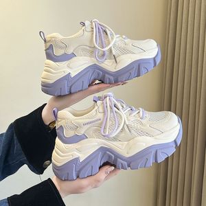 Hot selling breathable thick sole <b>arch</b> <b>support</b> low top sneakers women's fashion light comfortable casual shoes wholesale - Product Image 1