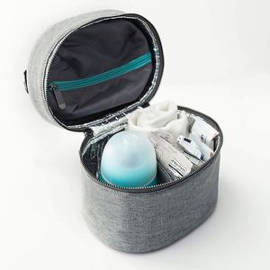 Bolsa Térmica de Lujo para Biberones con Paquete de Hielo Incluido, Bolsa de Pañales Compacta de Poliéster Impermeable con Triple Aislamiento - Product Image 2