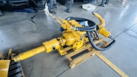 Foreuse hydraulique sur chenilles de 1000 m pour puits d'eau, machine de forage de puits à vendre
