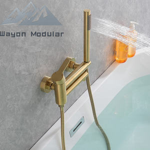 Set Doccia e <span class=keywords><strong>Rubinetto</strong></span> Alto di Lusso Wayon in Rame Dorato per Progetti Alberghieri - Product Image 1