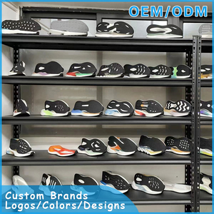 Vente en gros de chaussures de football en Tpu personnalisées semelle de chaussures de football unisexe antidérapante et portable - Product Image 6