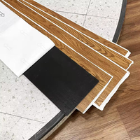 Luxus-Vinylplanken LVT Vinylboden Selbstklebend Holzoptik für DIY-Heiminstallation