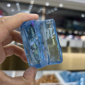 Circonia Cúbica de Color Azul Cielo, Material Sintético en Bruto sin Cortar para la Fabricación de Piedras Sueltas - Product Image 3