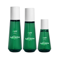 60ml 100ml 120ml PETG Maßgefertigte Pyramiden-Kegel-Kosmetikflasche Verpackung für Öl, Creme, Toner Langlebig Dicht Weißer Silberner Deckel