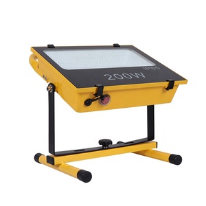 Faro <span class=keywords><strong>LED</strong></span> Portatile Ricaricabile da 100W, Luce d'Emergenza Solare per Campeggio e Illuminazione Stadio - Product Image 4