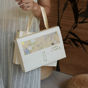 กล่องบรรจุภัณฑ์สีแดงตาข่ายแบบองค์รวมดีไซน์หรูหรากล่องขนมเค้กหิมะเค้กของหวานในห้องอบเค้กด้วยอุณหภูมิดีไซน์หรูหรา - Product Image 5