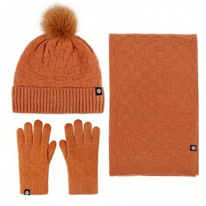 Gorros de Invierno Unisex al por Mayor para Negocios, Gorras Tejidas con Logotipo Personalizado, Juego de Bufanda y Guantes Gruesos y Cálidos de Alta Calidad, Gorro con Pompón - Product Image 4
