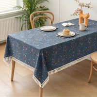 Nappe Jacquard Florale Vintage avec Pompons, Housse de Table Rectangulaire Tissée pour la Décoration de la Salle à Manger à la Maison