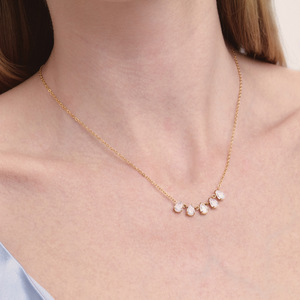 Collier en zircon en forme de larme, pendentif solitaire en acier inoxydable plaqué or 18 carats, bijoux pour femmes à porter tous les jours - Product Image 4