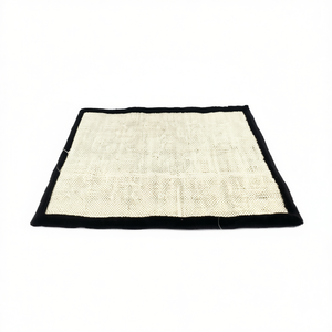 แผ่นรองข่วนแมวยอมมี่ 75x60 ซม. พร้อมของเล่นลูกบอลสำหรับแมว - Product Image 2