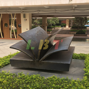Escultura de Libro en Fibra de Vidrio, Imitación de Bronce, Decoración Artística para Exteriores y Campus - Product Image 2
