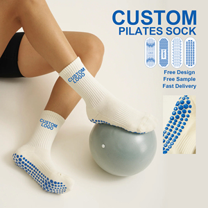 <span class=keywords><strong>Chaussettes</strong></span> de Pilates personnalisées en coton jacquard avec grip, <span class=keywords><strong>rayures</strong></span>, broderie, antidérapantes, mignonnes, pour la danse et le yoga - Product Image 1