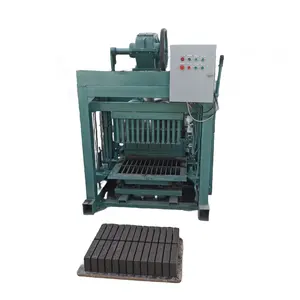 Machine à briques sans cuisson KM4-40 semi-automatique efficace pour blocs de béton Produire une brique standard Machine à briques de ciment électrique