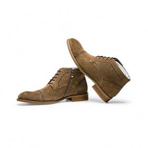 Nouvelles Bottes Chelsea Homme Hiver 2025 en Cuir Véritable Style Rétro Tendance Gravées Anglaises Mat Légères à Lacets - Product Image 3