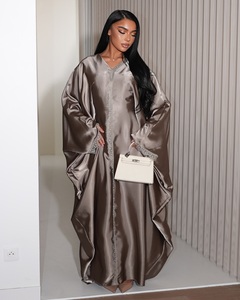 Abito Lungo Abaya di Lusso Mexizo con Maniche a Pipistrello e Dettagli in Pizzo per Donne Musulmane, Moda Islamica Modesta di Dubai - Product Image 3