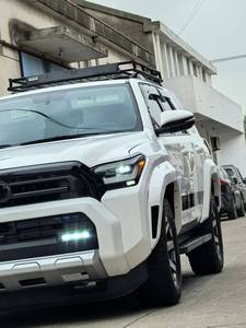 Kit de conversion de carrosserie ancien vers nouveau pour Toyota 4Runner 2014-2023, mise à niveau vers le kit de carrosserie 2025, vente en gros de pièces de carrosserie automobile - Product Image 4