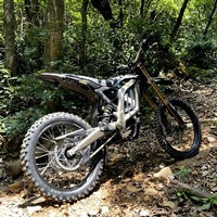 Moto électrique tout-terrain Surron Ultra Bee 2026, moto électrique à couple élevé pour la conduite sur sentier