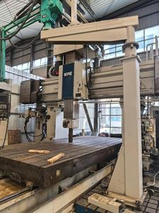 Offre Spéciale – Centre d'usinage CNC à portique lourd <span class=keywords><strong>TOSHIBA</strong></span> MPE d'occasion du Japon, double table de travail, 5 têtes, pour l'usinage de grands moules métalliques - Product Image 3