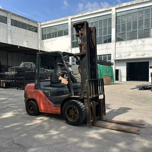 Carretilla elevadora Toyota usada a la venta 3ton 5ton 6ton <span class=keywords><strong>8ton</strong></span> 12ton Motor original japonés ISUZU Toyota a la venta - Product Image 1