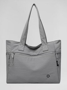 Borsa da Donna ZP5910, Nuovo Stile Primavera 2025, Grande Capacità in Nylon, Borsa a Tracolla Trendy per Donna - Product Image 3