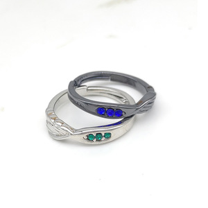 2 Design di Gioielli <span class=keywords><strong>Anime</strong></span> Giapponesi, <span class=keywords><strong>Anelli</strong></span> di Eren Jaeger e Mikasa Ackerman, Set di Gioielli, <span class=keywords><strong>Anelli</strong></span> per Coppie - Product Image 1