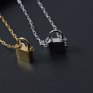 Vendita Calda: Regalo <span class=keywords><strong>di</strong></span> <span class=keywords><strong>San</strong></span> <span class=keywords><strong>Valentino</strong></span>, Collana con Ciondolo a Lucchetto Inciso in Acciaio Inossidabile, Elegante per Donne - Product Image 2