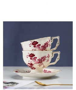 Jarra de cerámica con diseño de <span class=keywords><strong>rosas</strong></span>, juego de taza de café y platillo, tetera inglesa para la tarde con cuchara - Product Image 3